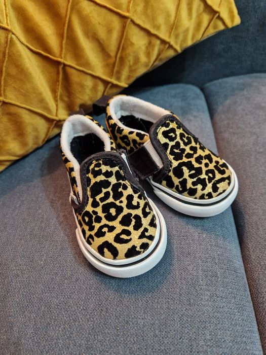 Sneakersi Vans marimea 19