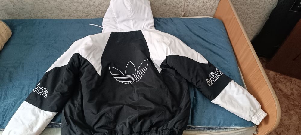Ветровка Adidas (M)
