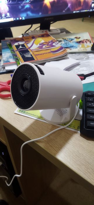 Срочно продам проектор