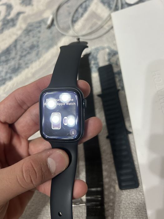 Продам Apple Watch 7 45mm