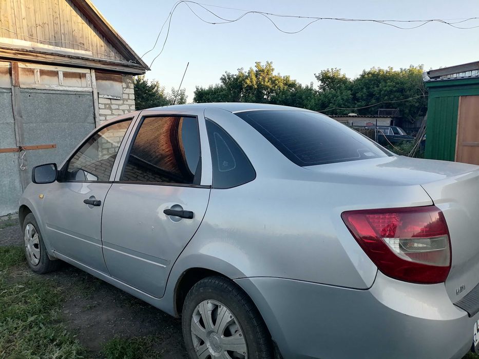 Продам автомобиль Лада Гранта