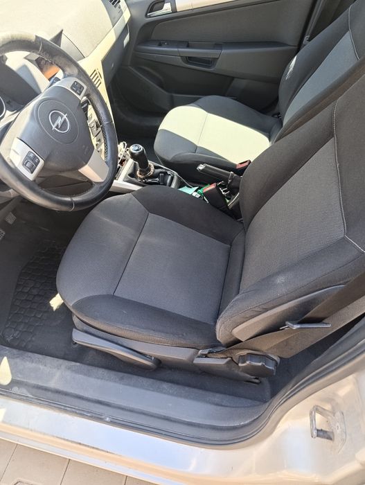 Astra H  1.9 an 2007