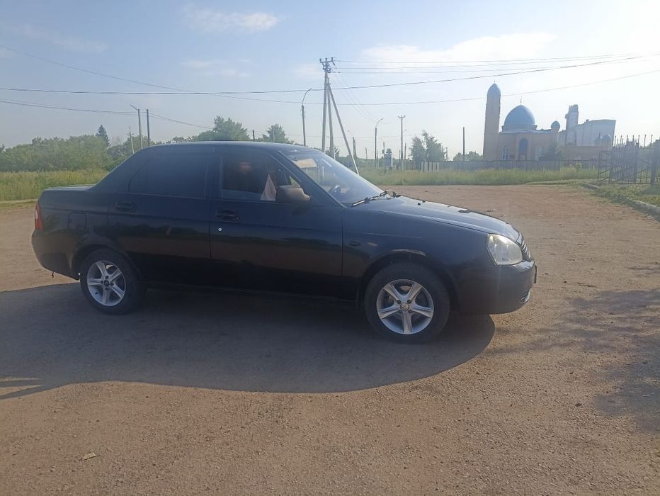 Приора 2007 года продам