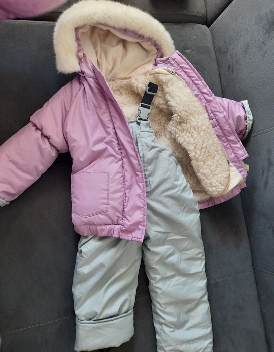 Продам комбинезон  2в1 зимний.