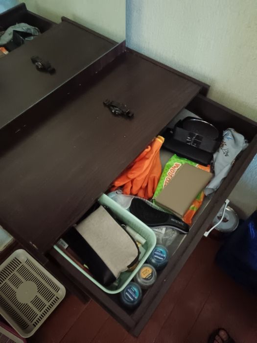 Комод с зеркалом для косметики