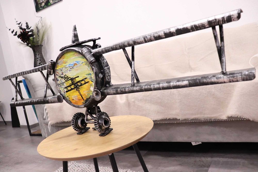Ceas avion-sculptura fin fier si piese auto moto reciclate
