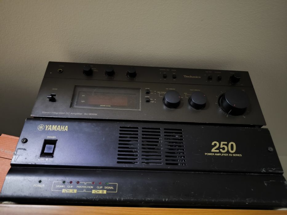Vând amplificator Yamaha xs 250