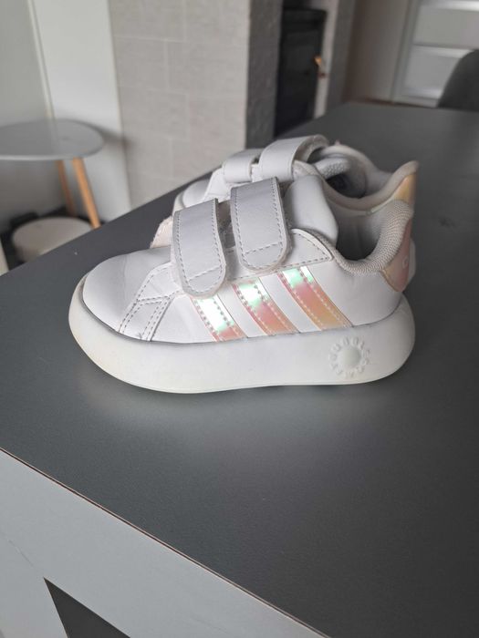 Маратонки Adidas