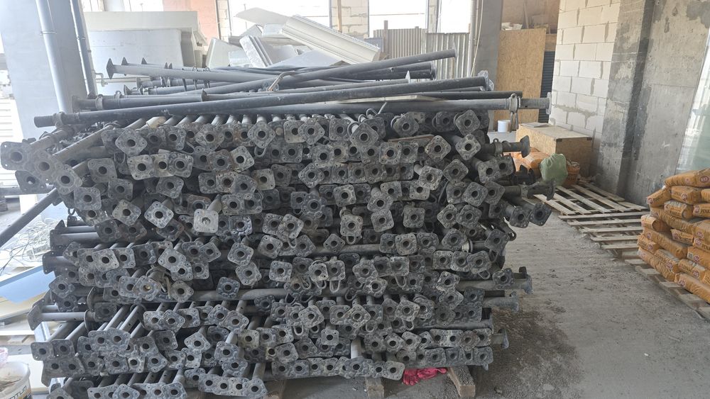 Стойки для апалубки