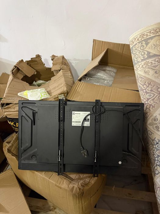 POS system,телевизор для рекламы,аппарат для тапиоки и т.д