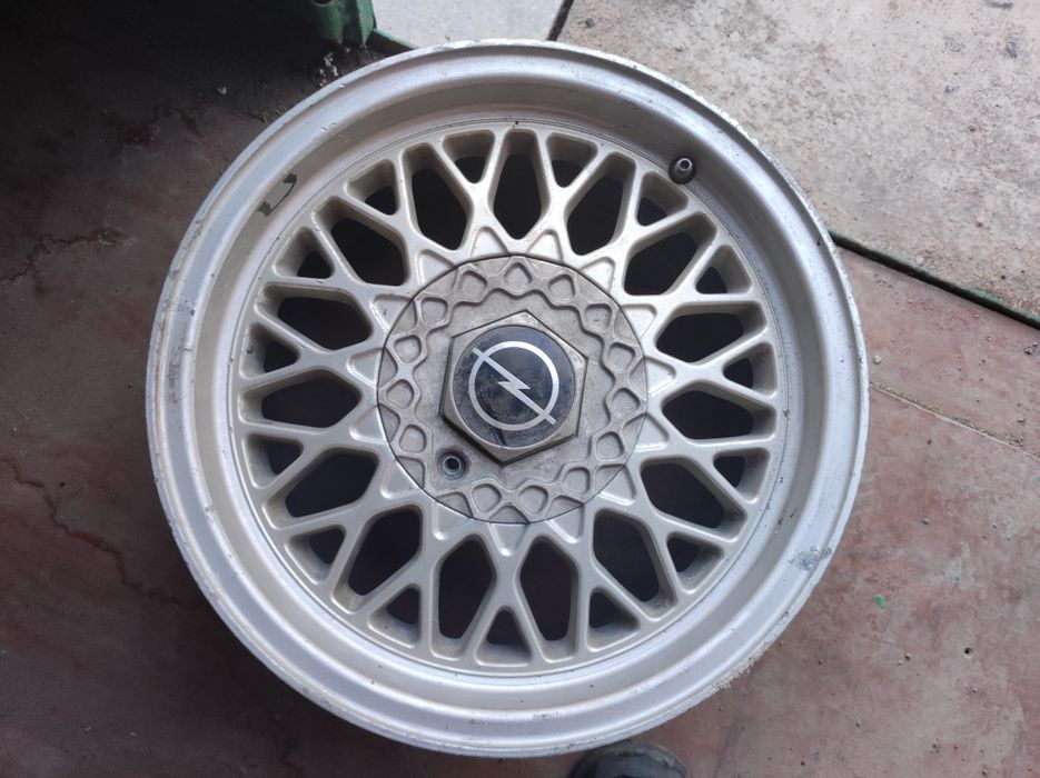 Омега б Опель 2 колеса