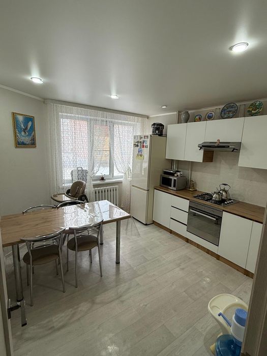 Продам 3-х комнатную квартиру