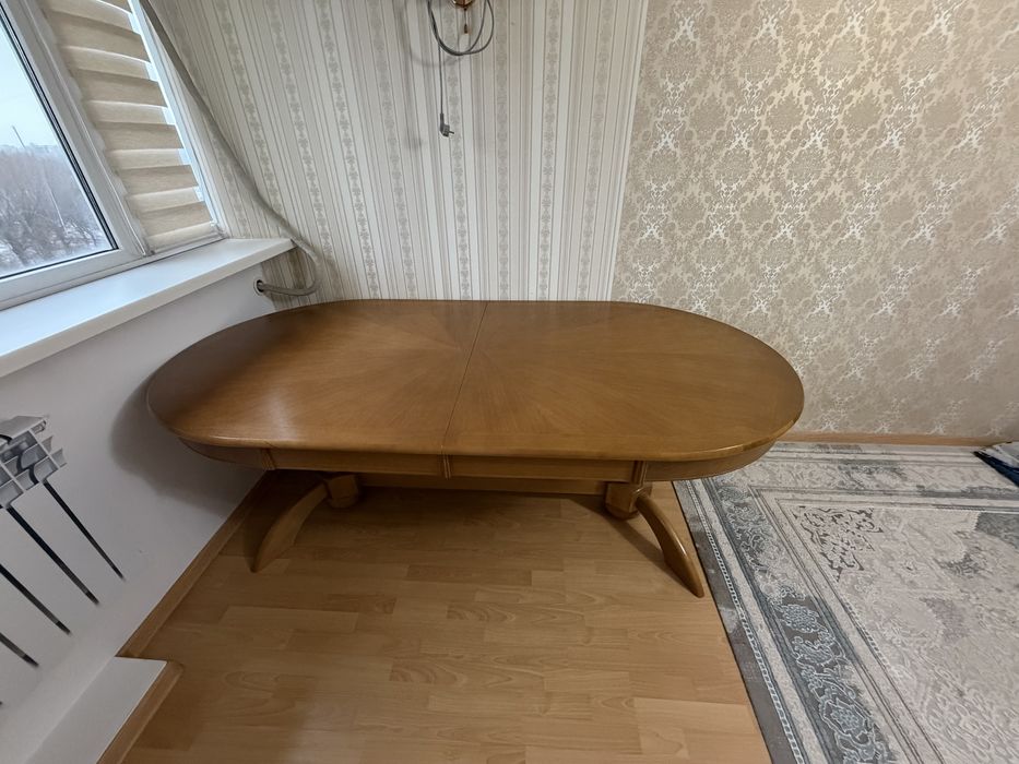 Продам стол  из дерева