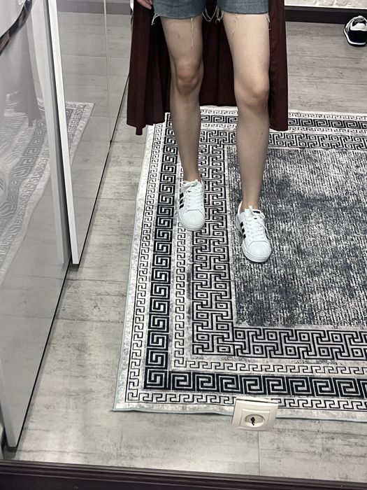 Кроссовки adiдаc, новые.