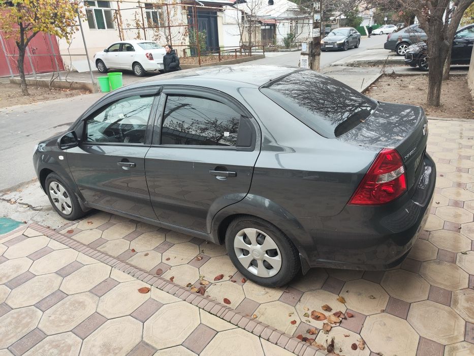 Продам свою Nexia 3 механика