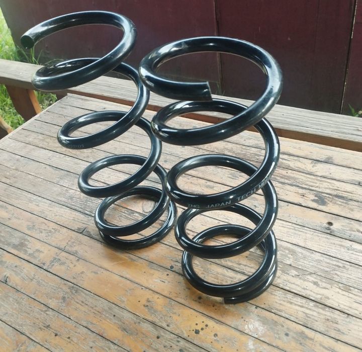 Продам запчасти на RAV4