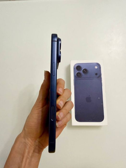 Продам iPhone 17 pro