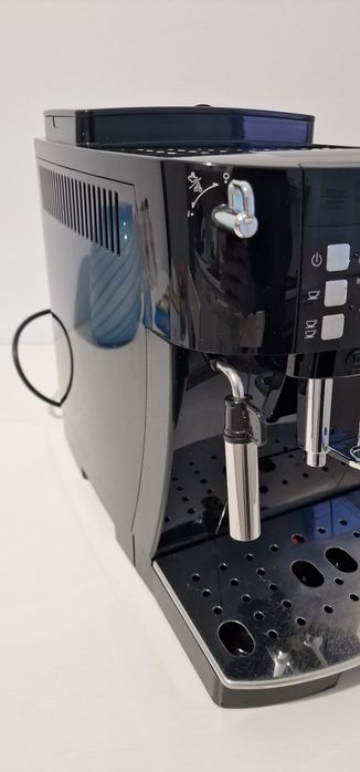 Espressor automat Delonghi