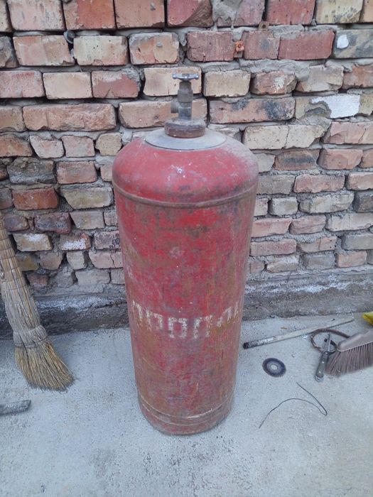 Газовый  балон продам