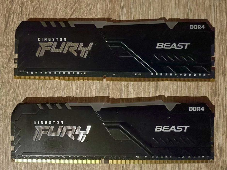 Kingston Fury Beast RGB 16GB (2x8GB) DDR4 3200MHz CL16 Dual Channel