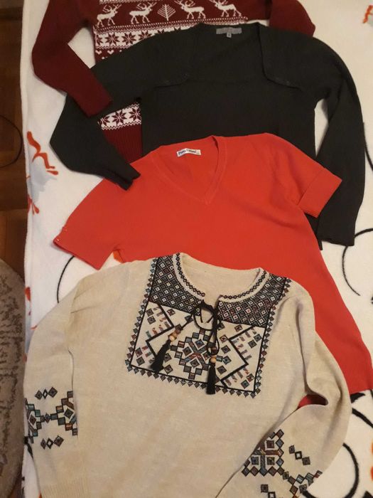 Lot 4 Bluze Plovere 38/M