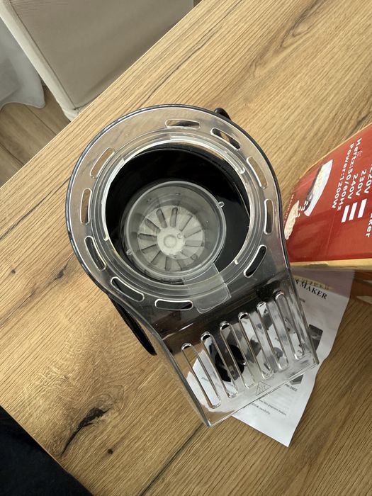 Aparat de facut popcorn fara ulei