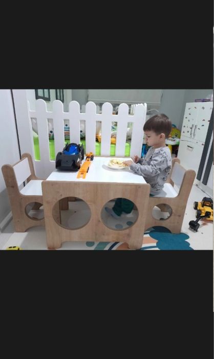 Монтесори Детска маса с 2 стола