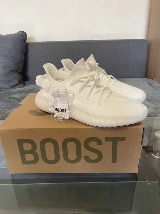 Yeezy Boost 350 v2