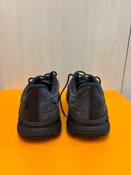 Кроссовки спортивные Hoka