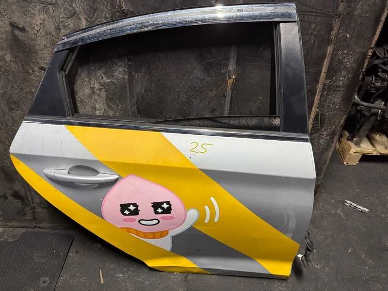 Дверь задняя правая на Hyundai Soanata LF 2017 год