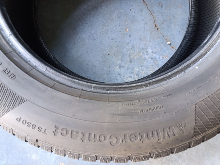 Anvelope de iarnă 215 65 16 Continental