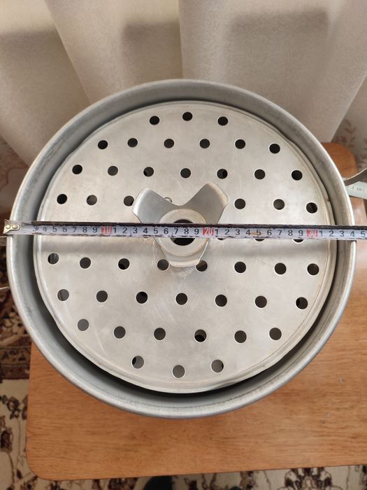 Продаётся мантышница большая советская.