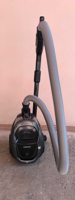 Пылесос SAMSUNG vc18m