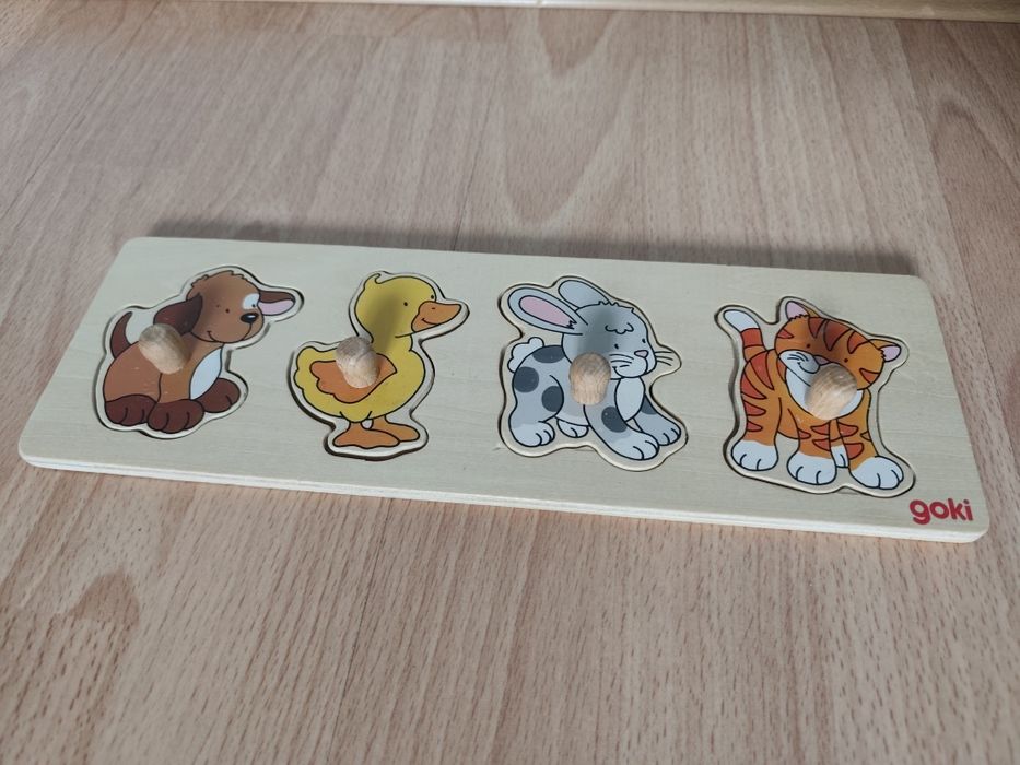 Лот дървени бебешки играчки