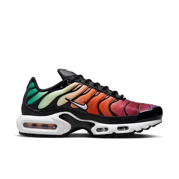 Nike Air Max Plus
"Rainbow"