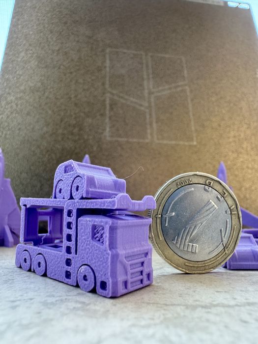 3D Принтирано Яйце с Изненада Миниатюрни Превозни Средства