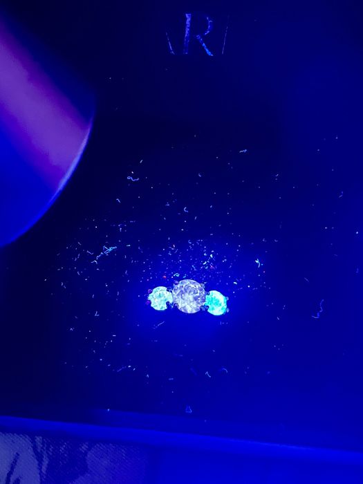 Inel de logodna cu 3 diamante