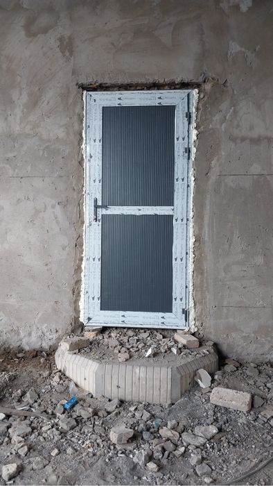 Пластик терезелер