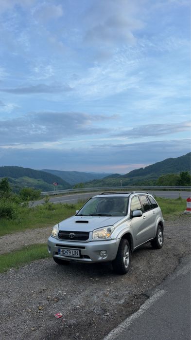 Toyota Rav 4 mk3  2004  Facelift 2.0 diesel 116cp