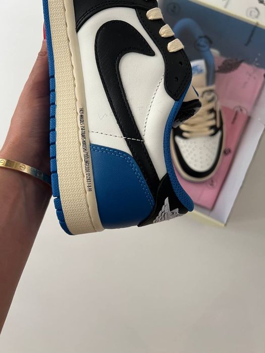 Travis Scott x Fragment x Air Jordan 1 Low