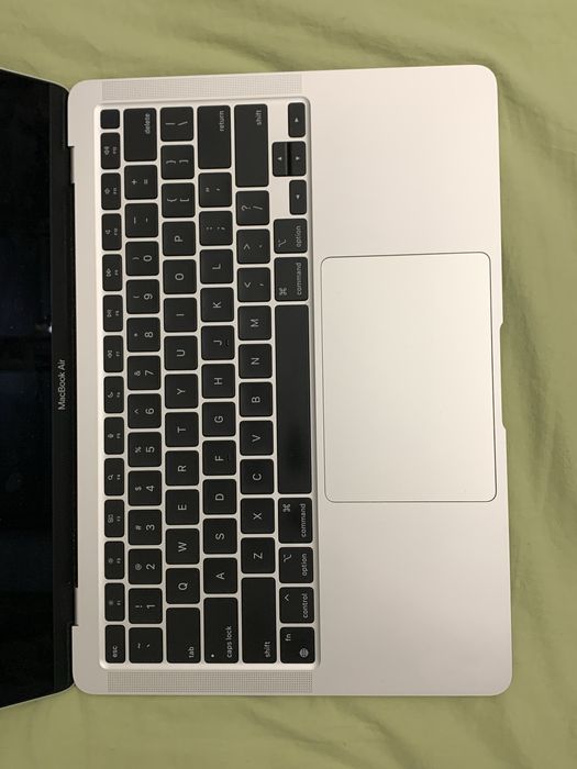 Macbook air13 m1 2022