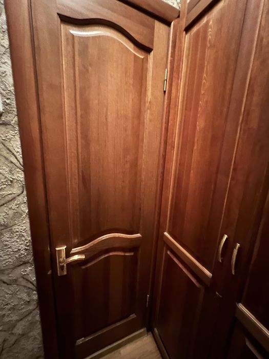 Двери деревянные