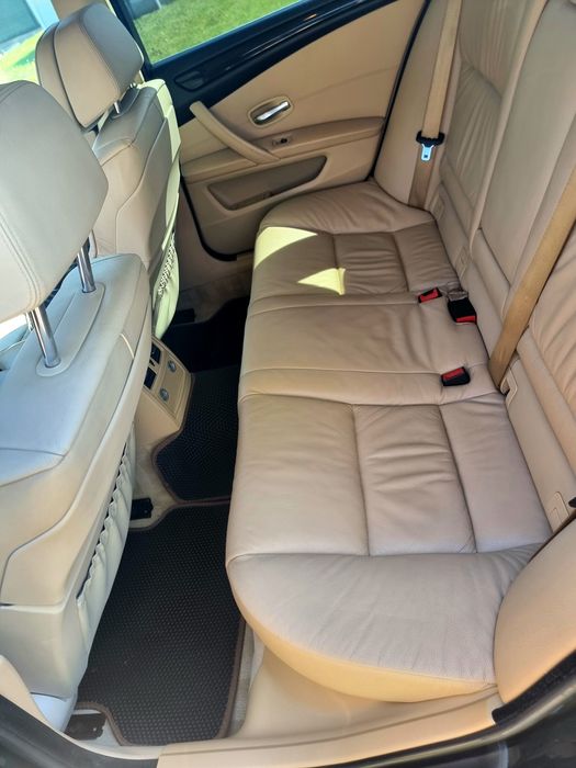 Vând BMW Seria 5 E61 (Touring), model Facelift, fabricație 11.2009. Mașina este întreținută riguros, cu toate intervențiile mecanice majore efectuate