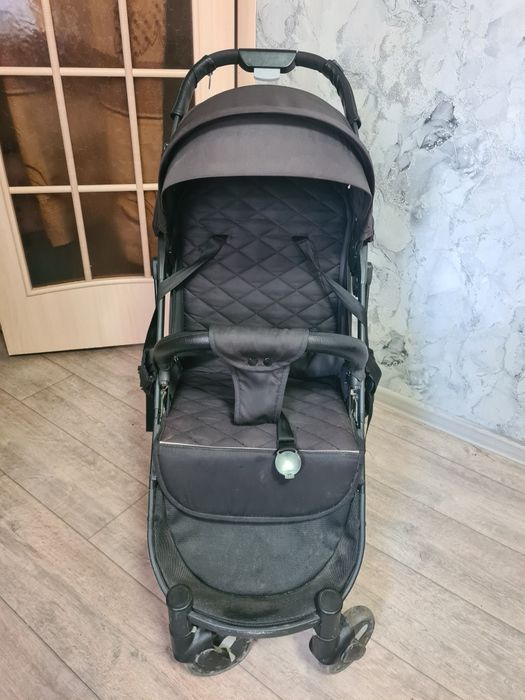 Продам детскую коляску