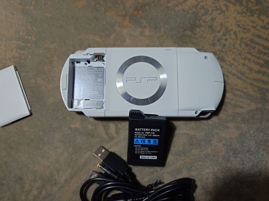 Consola portabila Sony PSP 1000 PHAT WHITE JAPONIA