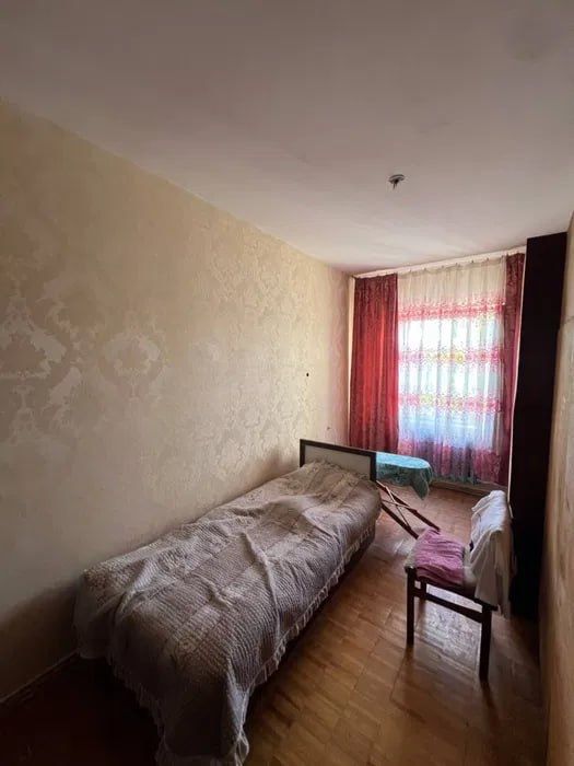 Продается 4х комнатная квартира метро Олмос Авиасозлар 1 РУВД