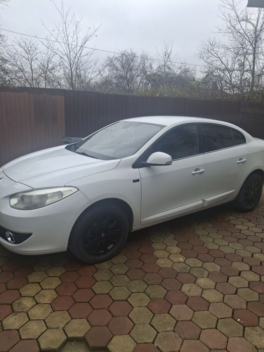 Renault fluence  2013 vând sau schimb