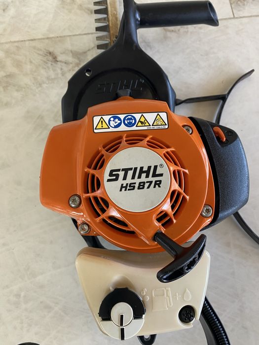 Foarfeca  STIHL HS 87R in stare ca noua