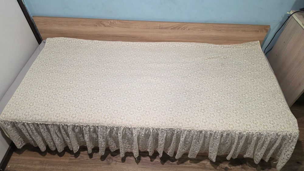 единично легло .