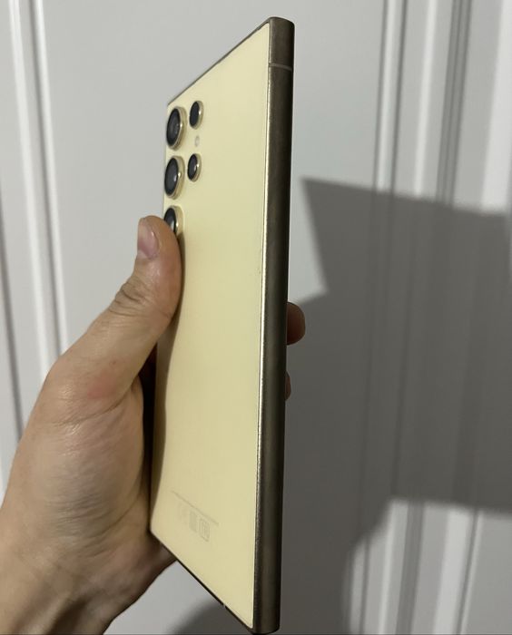 samsung S24 ULTRA 256gb